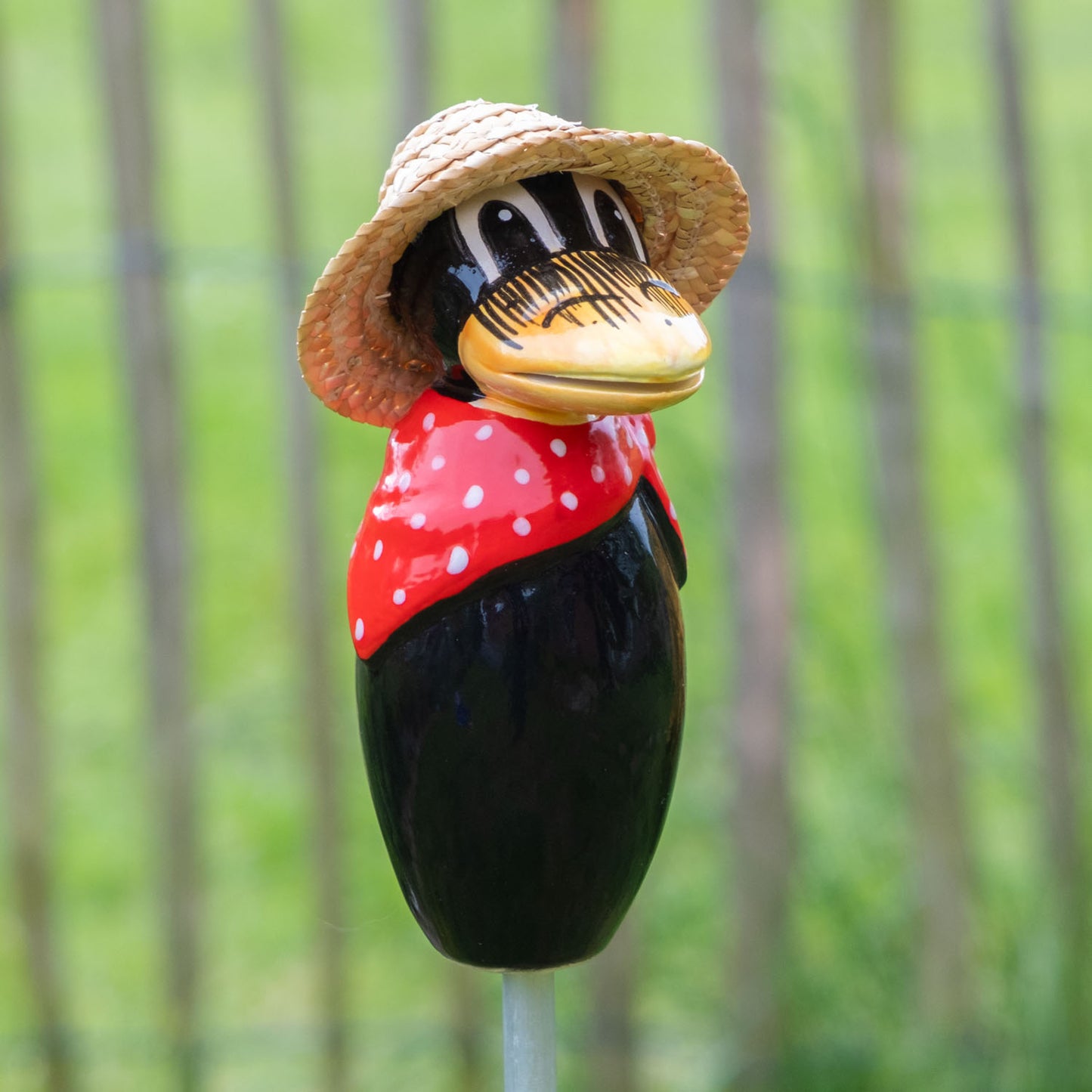 Keramik Rabe klein rotes Halstuch für den Garten / Gartenstecker