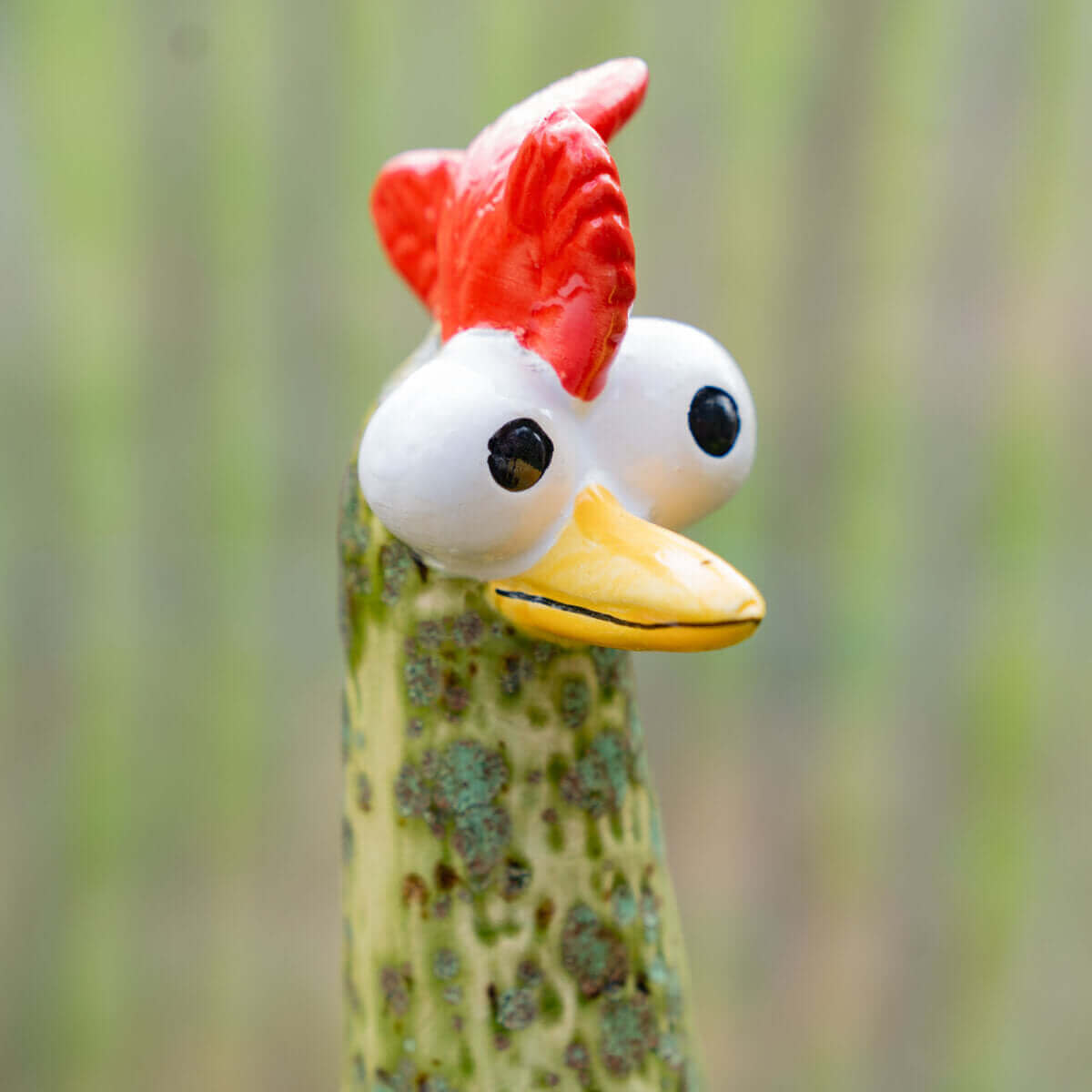 Tangoo Keramik Huhn dunkelgün für den Garten, Gartenstecker