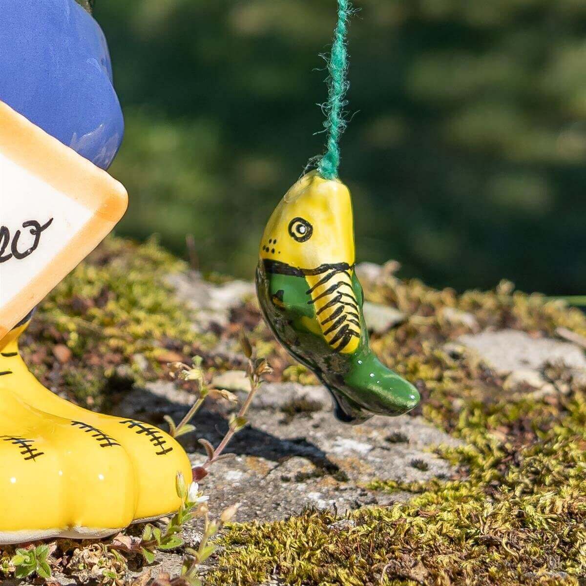 Tangoo Keramik Rabe "Theo" für den Garten / Gartendeko / Gartenfigur