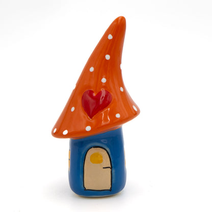 Wichtel Haus Keramik mit Herz Blau-Orange – 14 cm